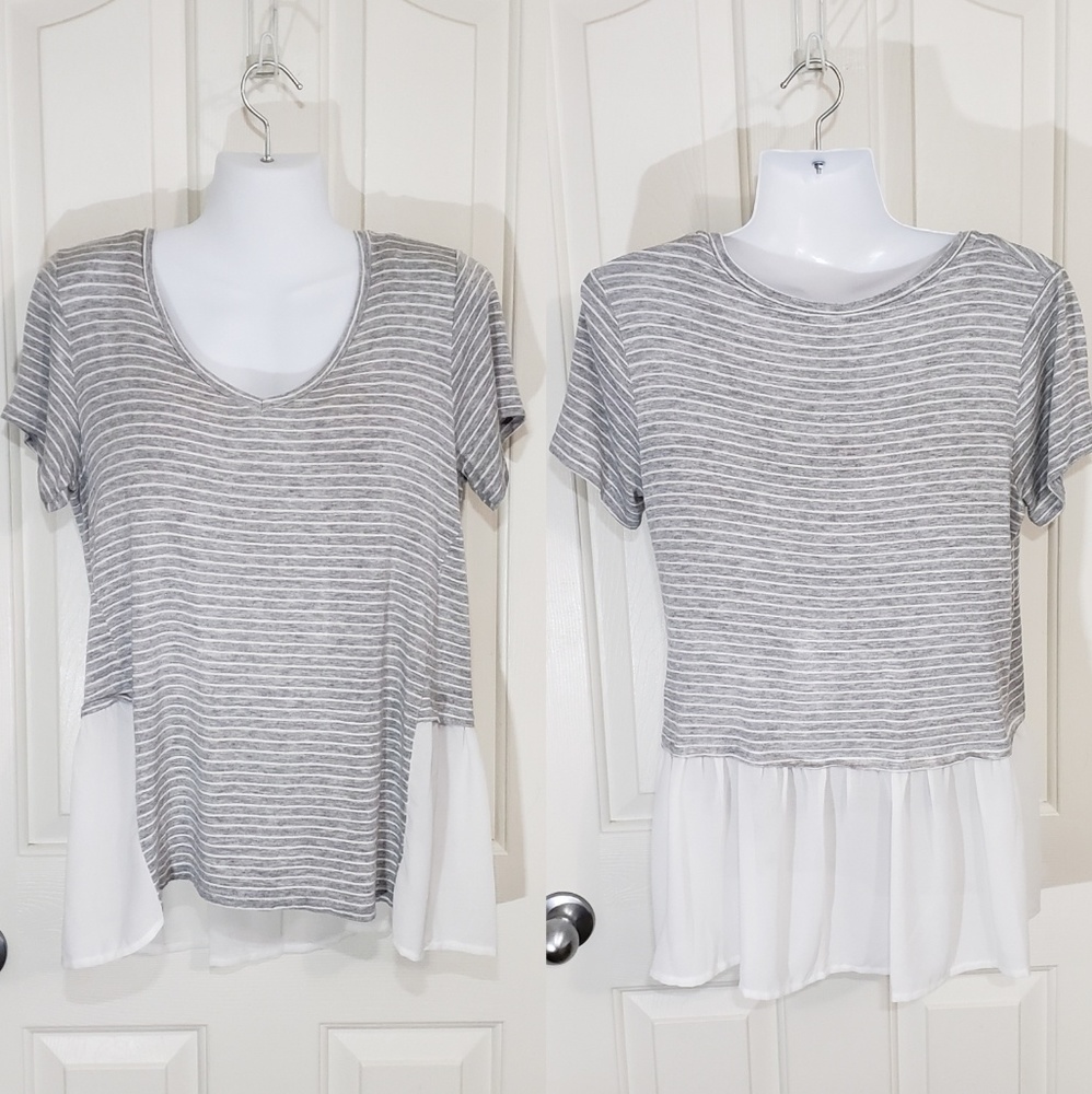 Gray and white short sleeve top w/sheer back panel